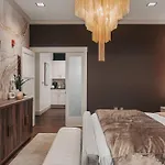 Starr Piano - Highball And Bellamy - 8 Bedroom Nashville