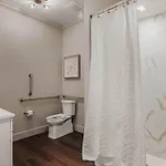 Starr Piano - Highball And Bellamy - 8 Bedroom Holiday home Nashville