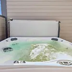 New Stylish Nash Townhouse W Hot Tub & Rooftop Nashville