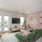 Country Legends Holiday home *