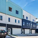 3 Side By Side Nash Homes - Close To Honky Tonks