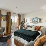 Downtown Riverfront Unit 790 Apartment