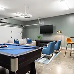 Waverly By Avantstay Nashville-Inspired Townhome W Luxury Kitchen Pool Table
