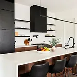 Nash Chic Near Dt Rooftop Luxe Comfort *