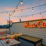 Holiday home New Nashvegas Downtown Rooftop Views 13beds