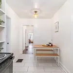Flow - Sleeps 8 - Mins To Broadway And Germantown
