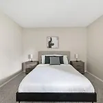 Apartment Comfortable Retreat With In-unit Washerdryer