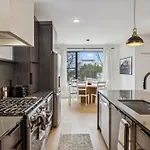 Apartment 3br Townhome Rooftop Views Hot Tub & Fireplace Nashville