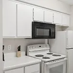 Comfortable Retreat With In-unit Washerdryer *