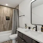 3br Townhome Rooftop Views Hot Tub & Fireplace Apartment Nashville