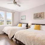 Chic Nashville Home Near Downtown Sleeps 14