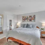 Nashville 2Br2Bthsleep 6, Walk To Broadway! Pool