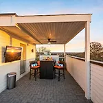 Holiday home New Nashvegas Downtown Rooftop Views 13beds Nashville