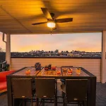 Holiday home New Nashvegas Downtown Rooftop Views 13beds *