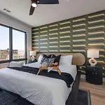 Twin Notes - Odyssey - 2 Units - Mins To Broadway