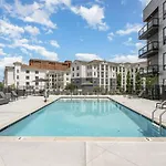Twin Notes - Odyssey - 2 Units - Mins To Broadway Holiday home *