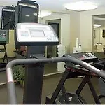 La Quinta By Wyndham Airport Hotel