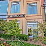 Marriott At Vanderbilt Hotel 4*