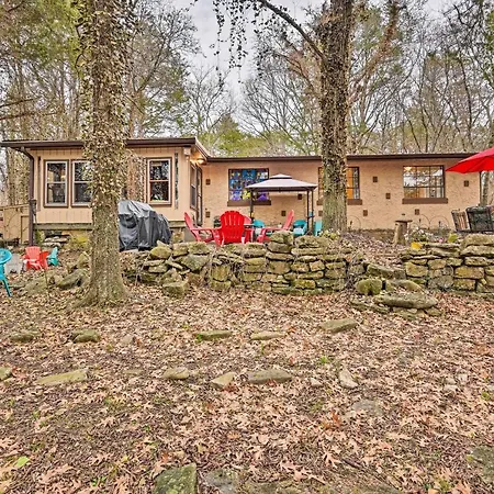 Holiday home Old Hickory Lakefront Fire Pit And Grill!