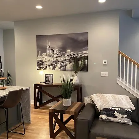Holiday home Impressive Townhouse
