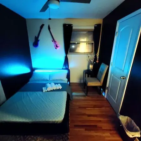 Holiday home Thennc:billiard-grill-pingpong-airhockey-foosball *