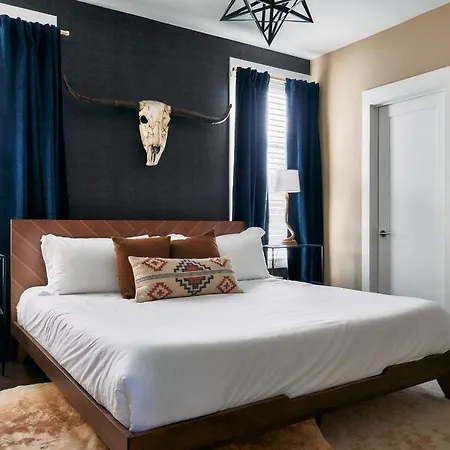 Apartment Southwest Vibes In 12 South, Walk To Everything Nashville