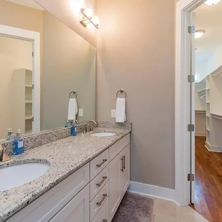East Lux Townhome
