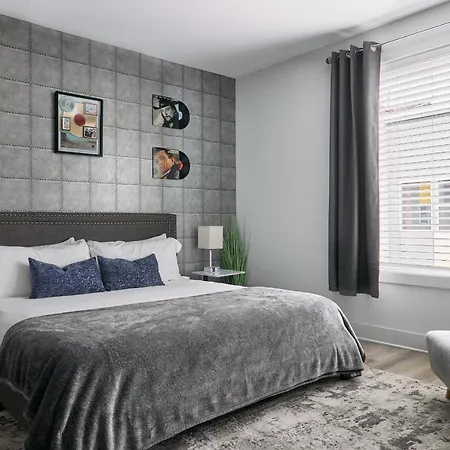 Holiday home The Lyric - City Views With Iconic Memorabilia