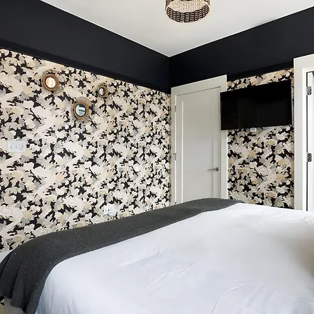 Posh Penthouse In Walkable Neighborhood To So Much Nashville