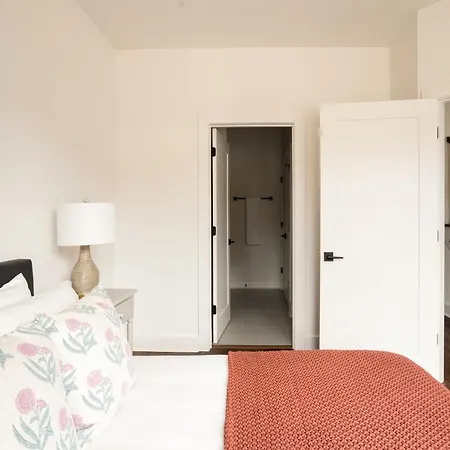 The Jefferson By Avantstay Apartment