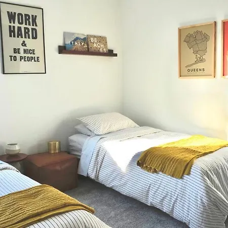 Nashvilla. A Luxe Escape + 3 Miles To Downtown. Holiday home Nashville