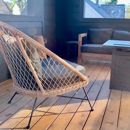 Holiday home Nashvilla. A Luxe Escape + 3 Miles To Downtown. *