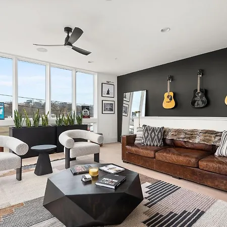 Million Dollar Cowboy Lux 4br Downtown By Barcle