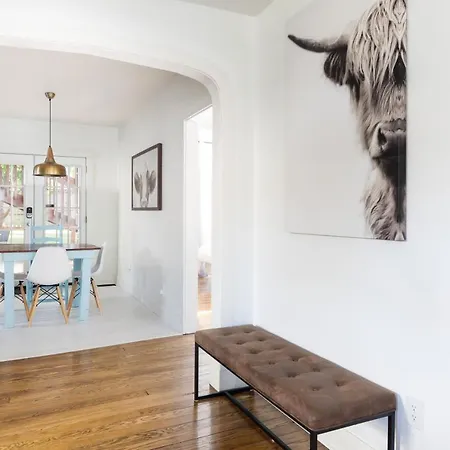 Modern House—a Perfect Away From Holiday home *