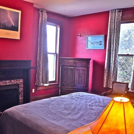 7000sf 11bed/3bth 3 Acres! 5 Minutes Downtown Holiday home Nashville