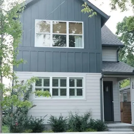 Brand New Downtown Home! Holiday home Nashville