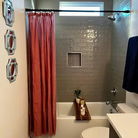 Brand New Downtown Home! *