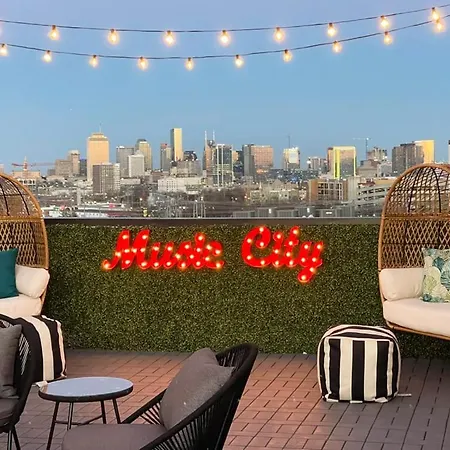 Fast 12 Beds - Rooftop Views Nashville