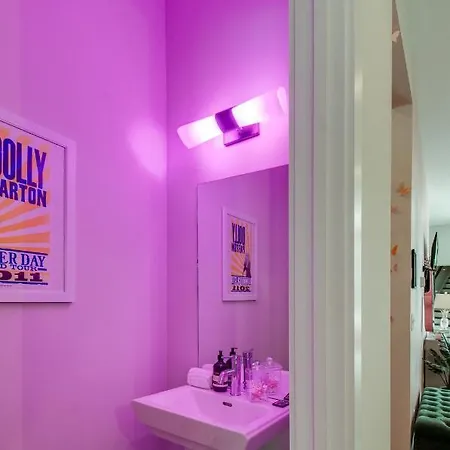 Holiday home Going Fast Dollys Dream 12 Beds *