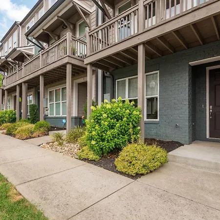 Close To Gulch & 12s - Chic Downtown Retreat * Nashville