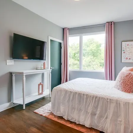 Holiday home King & Queen 2 Homes - 24 Beds City Views