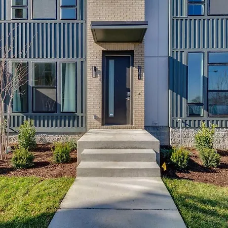 Minutes From Downtown-12 Beds-karaoke Holiday home Nashville