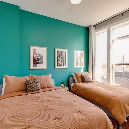 Minutes From Downtown-12 Beds-karaoke * Nashville