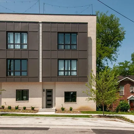 12 30 Clubbin - 10 Beds Close To Downtown