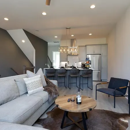 Huge Space - 10 Beds - Rooftop W Views
