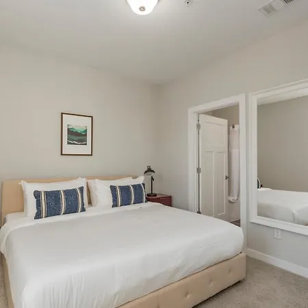 Cozysuites Music Row Stylish 2br-free Parking 29 * Nashville