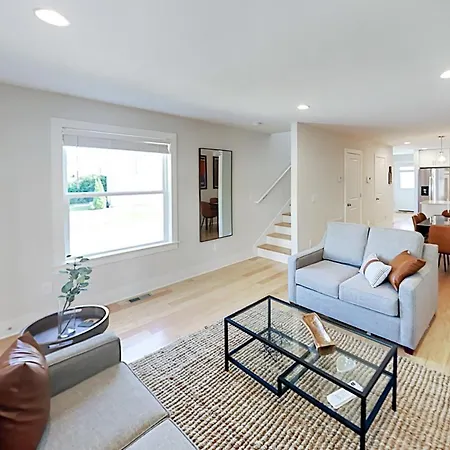 Watkins Park Getaway A & B Holiday home Nashville