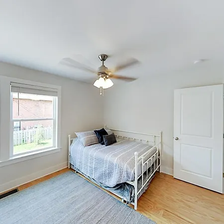 Watkins Park Getaway A & B Nashville