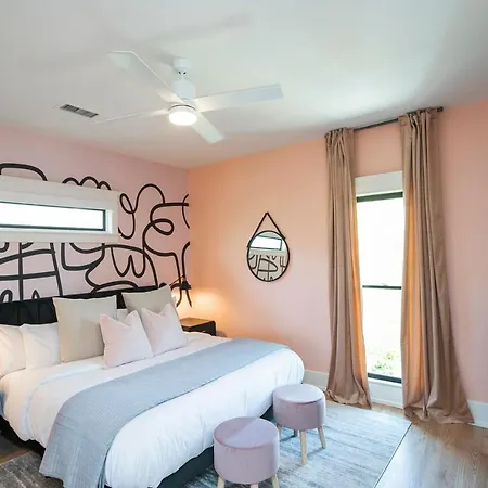 Prime Walkable Location 5 Kings And 1 Queen Bed * Nashville