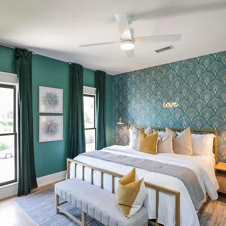 Prime Walkable Location 5 Kings And 1 Queen Bed * Nashville